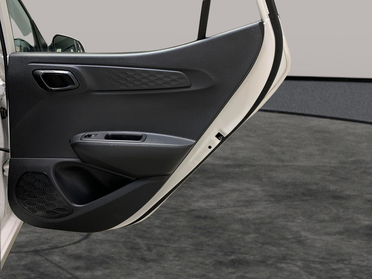 Used Hyundai i10 2022 for sale - 76792817: Photo 34