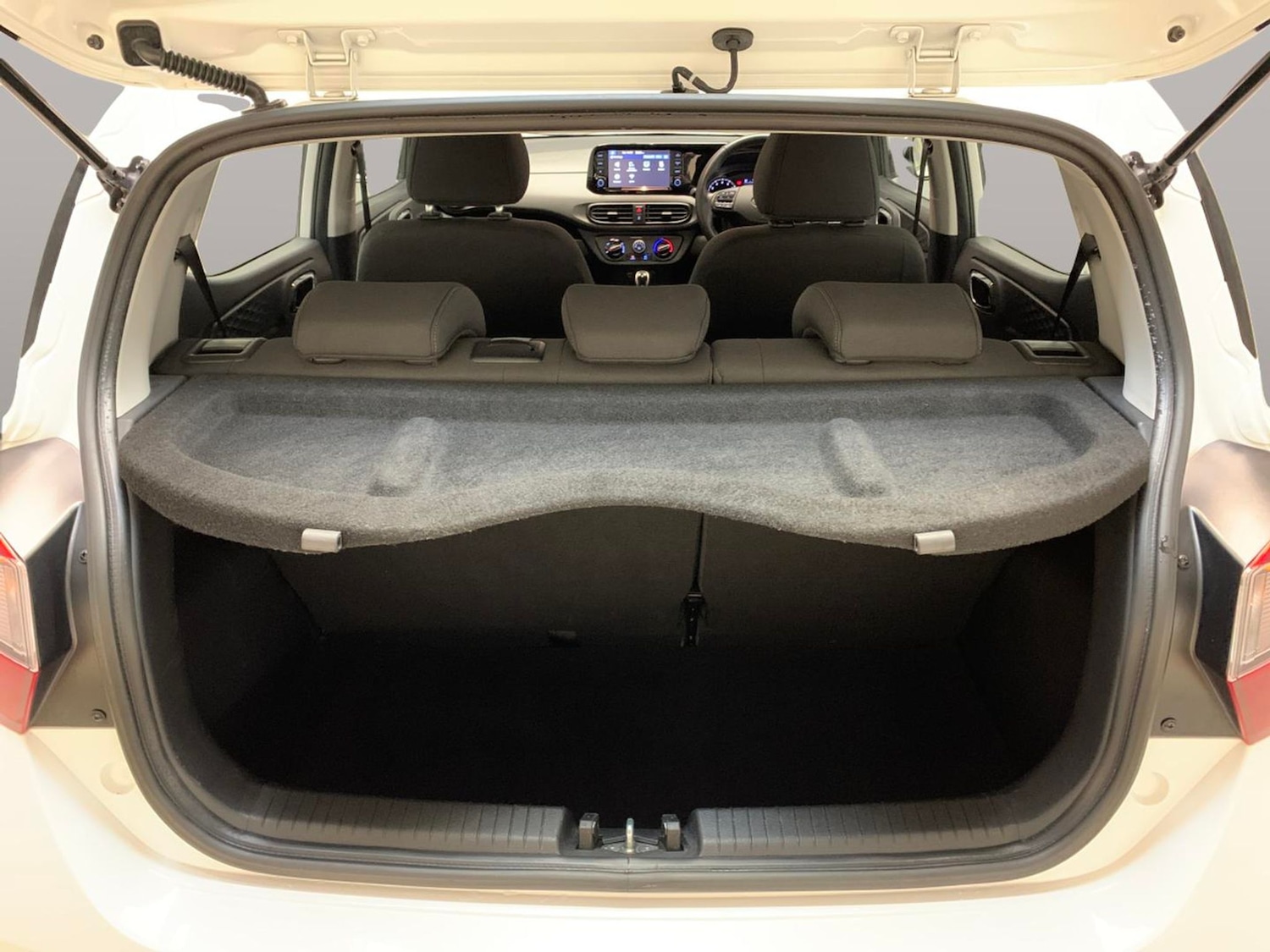 Used Hyundai i10 2022 for sale - 76792817: Photo 38