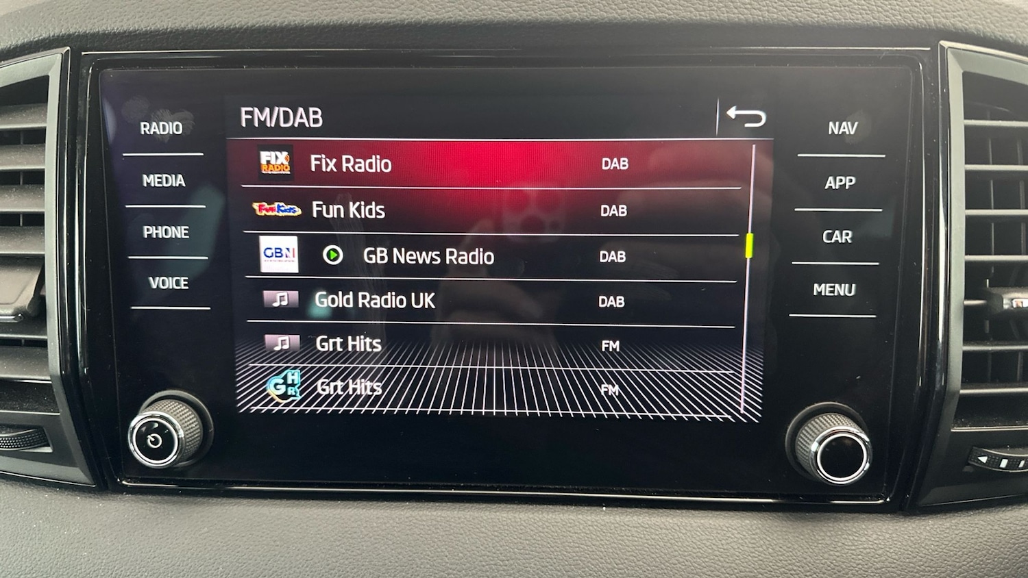 Used Skoda Karoq 2021 for sale - 76364942: Photo 18