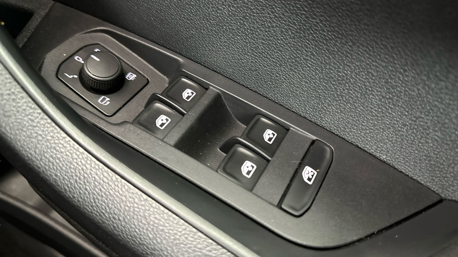 Used Skoda Karoq 2021 for sale - 76364942: Photo 36