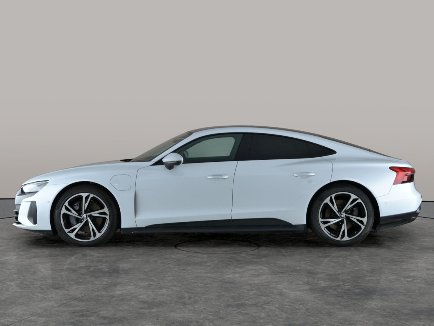 Used Audi e-tron GT 2022 for sale - 77164926: Photo 12