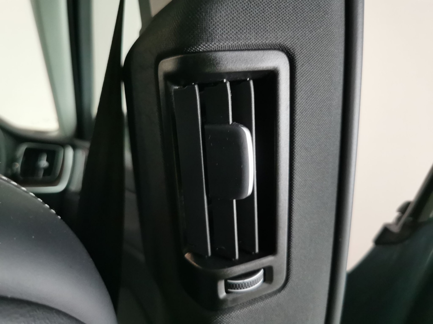 Used Volvo XC60 for sale - 77311201: Photo 29