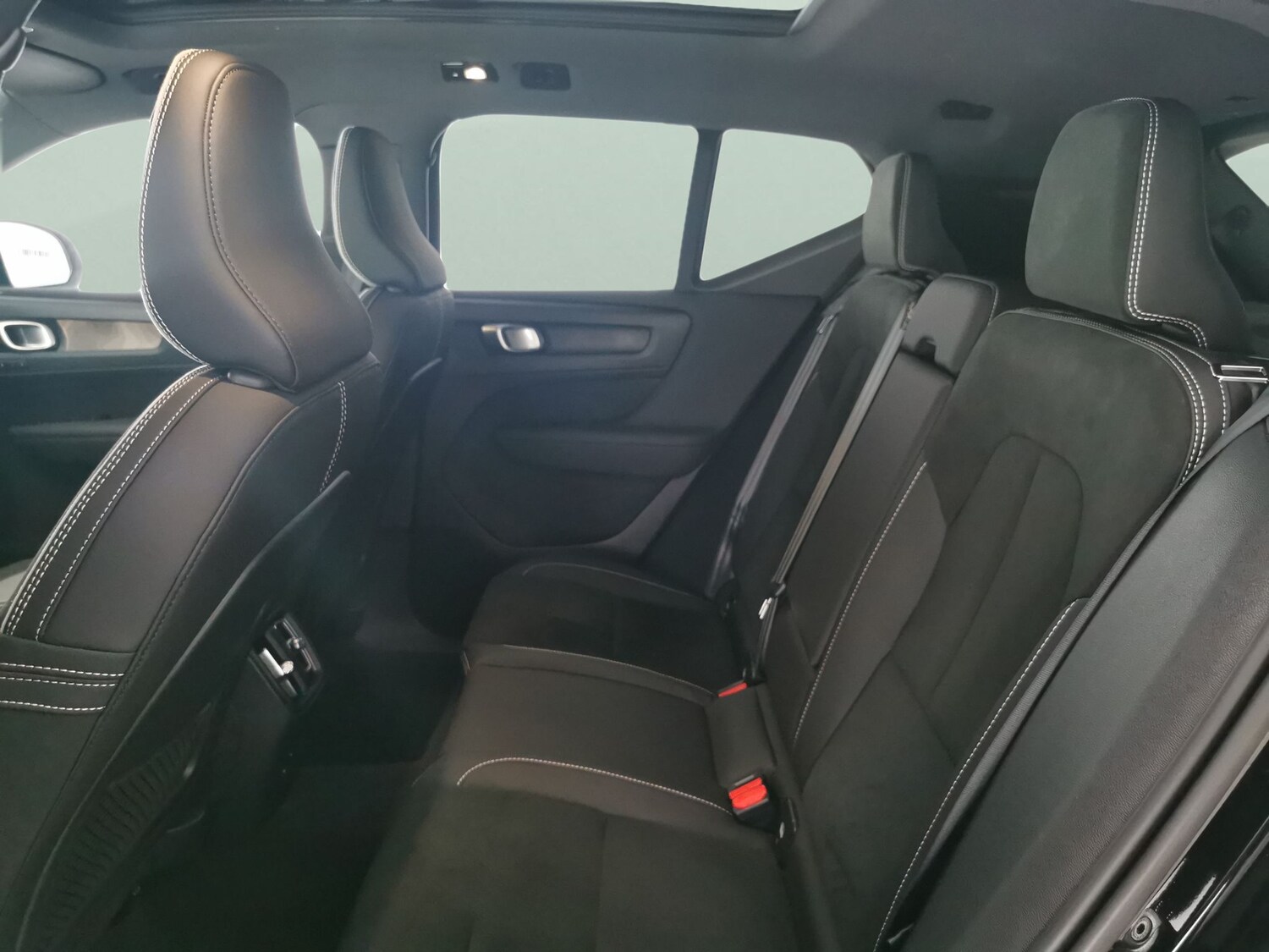 Used Volvo XC40 2022 for sale - 78137434: Photo 28