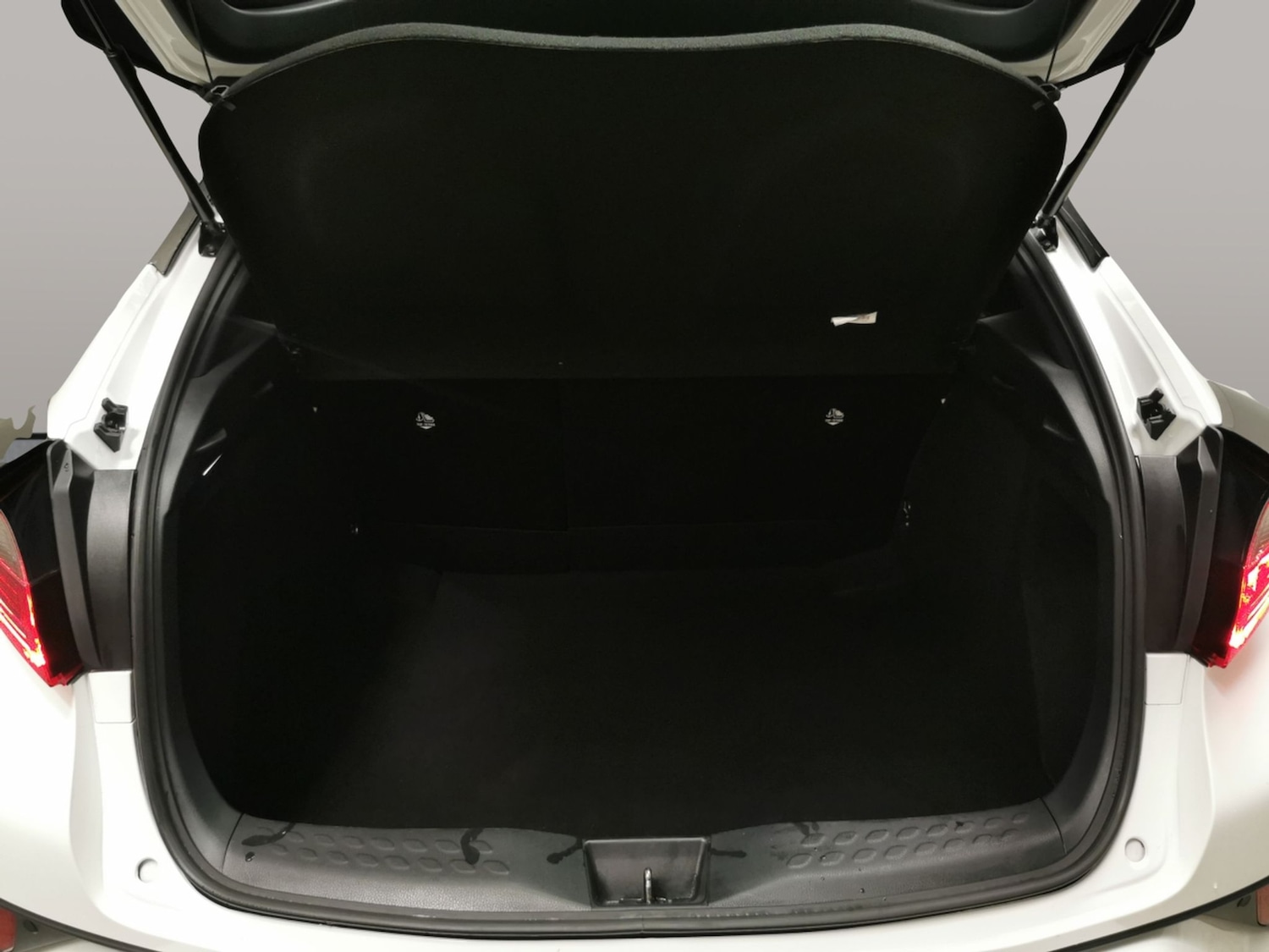 Used Toyota C-HR 2023 for sale - 77917034: Photo 29