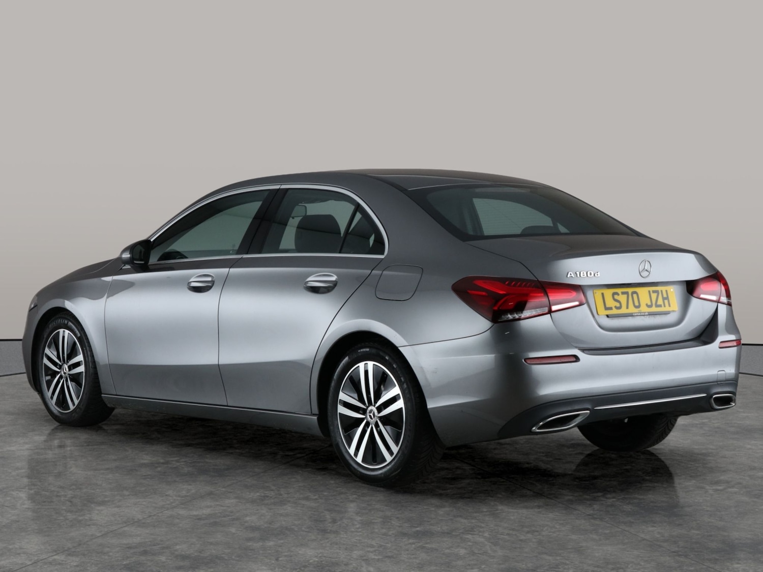 Used Mercedes-Benz A-Class 2020 for sale - 76704164: Photo 12