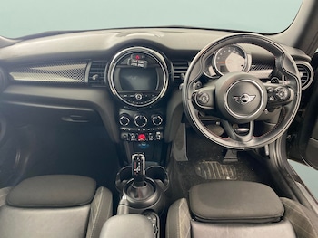 Used MINI Hatch 2018 for sale - 77296518: Photo