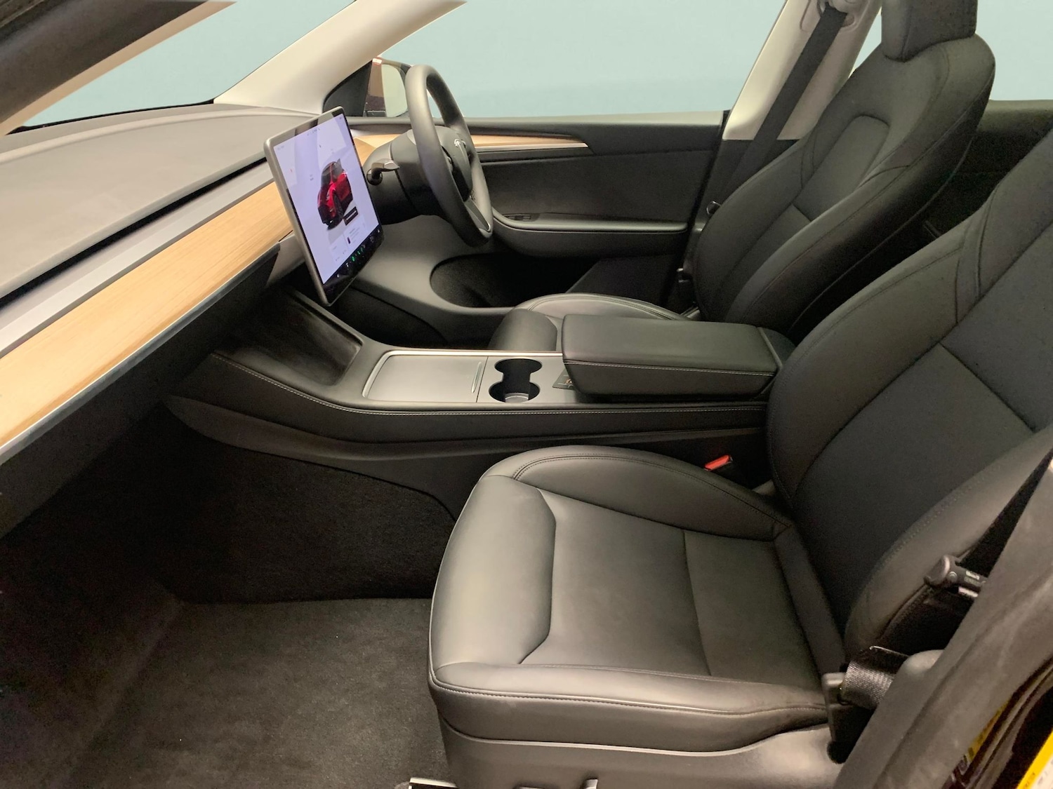 Used Tesla Model Y 2024 for sale - 77711081: Photo 4