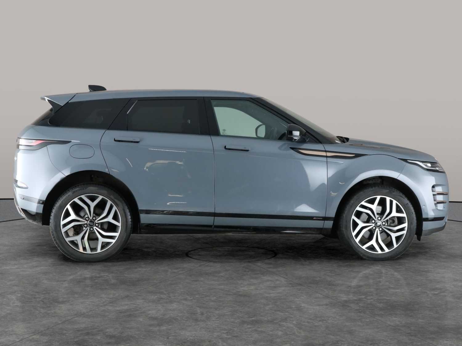 Used Land Rover Range Rover Evoque 2021 for sale - 76670000: Photo 10