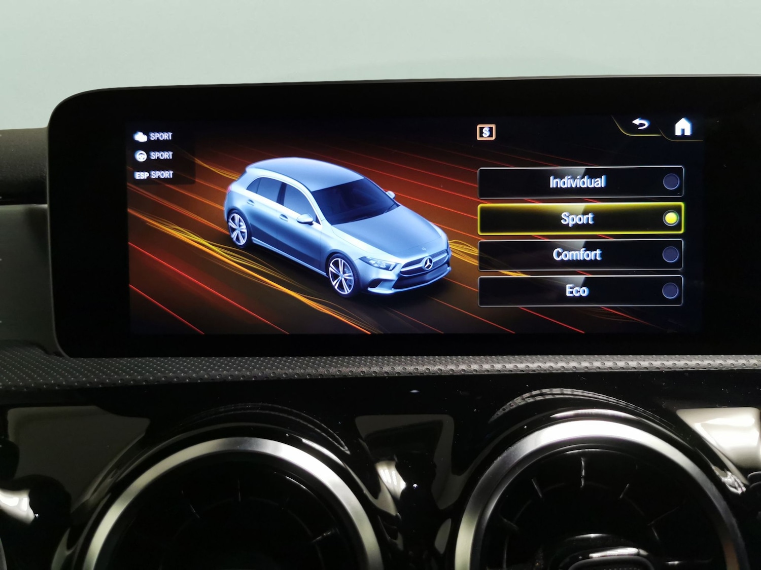 Used Mercedes-Benz A-Class 2019 for sale - 77698615: Photo 16