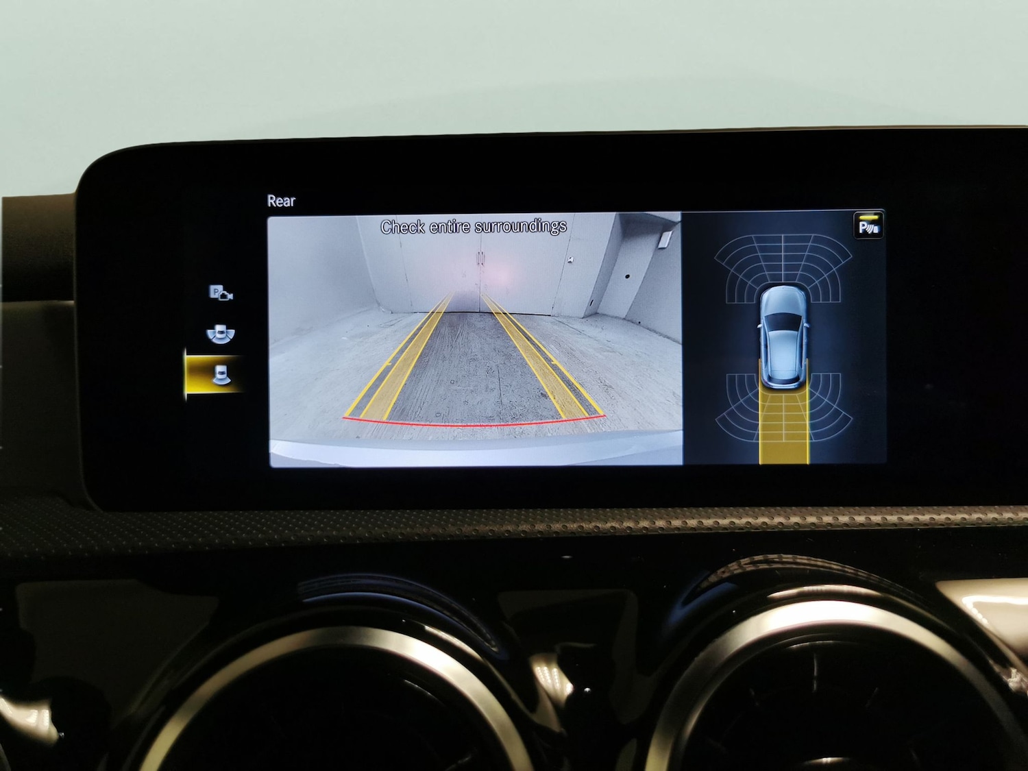 Used Mercedes-Benz A-Class 2019 for sale - 77698615: Photo 5