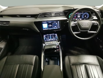 Used Audi e-tron 2022 for sale - 76125622: Photo 4