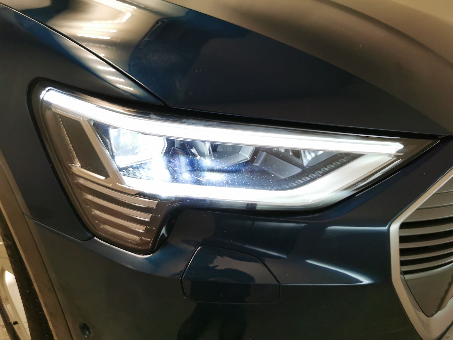 Used Audi e-tron 2022 for sale - 76125622: Photo 8