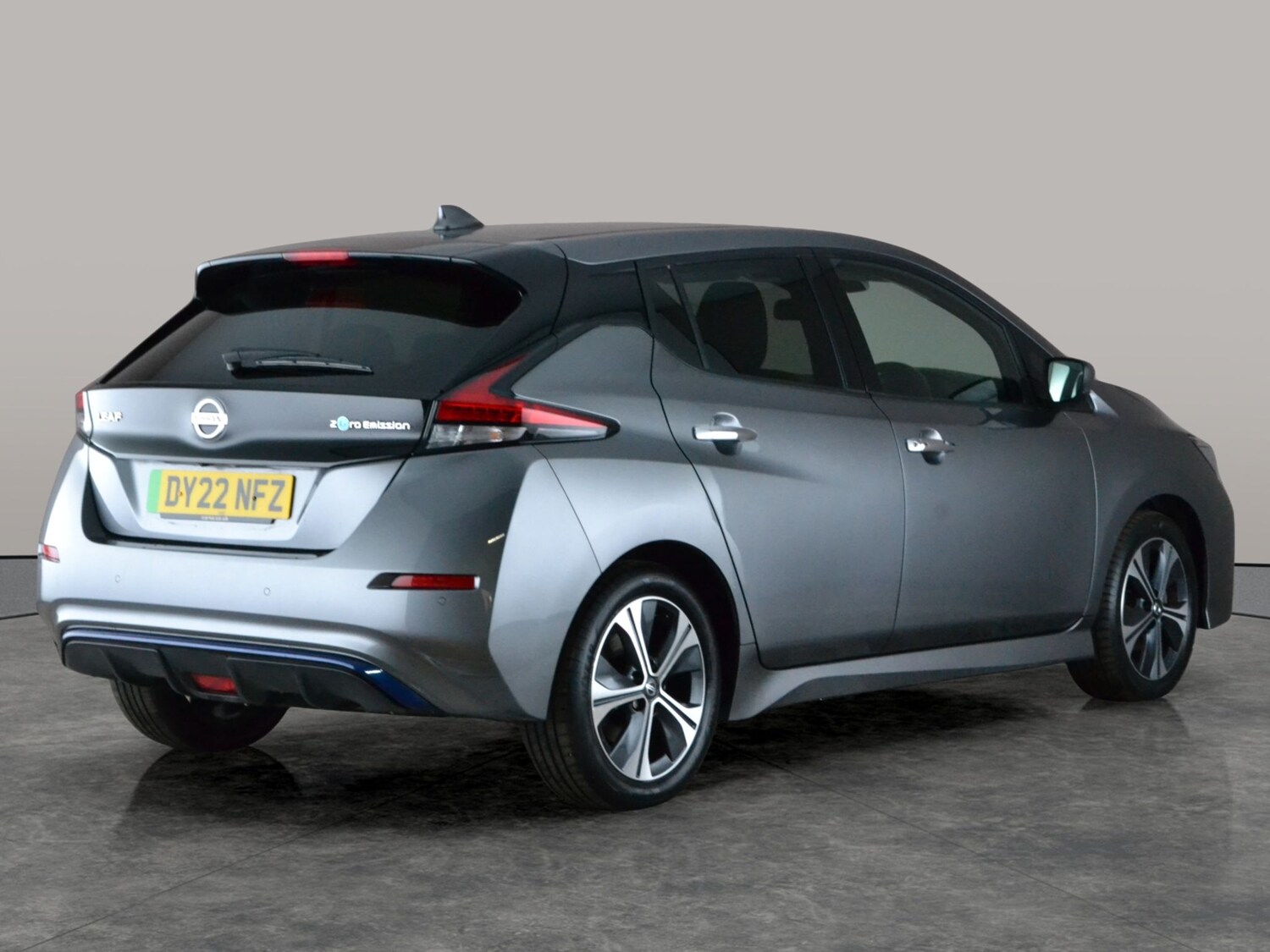 Used Nissan Leaf 2022 for sale - 78149373: Photo 11