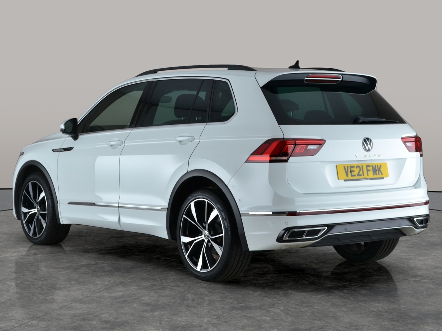 Used Volkswagen Tiguan 2021 for sale - 77225619: Photo 11