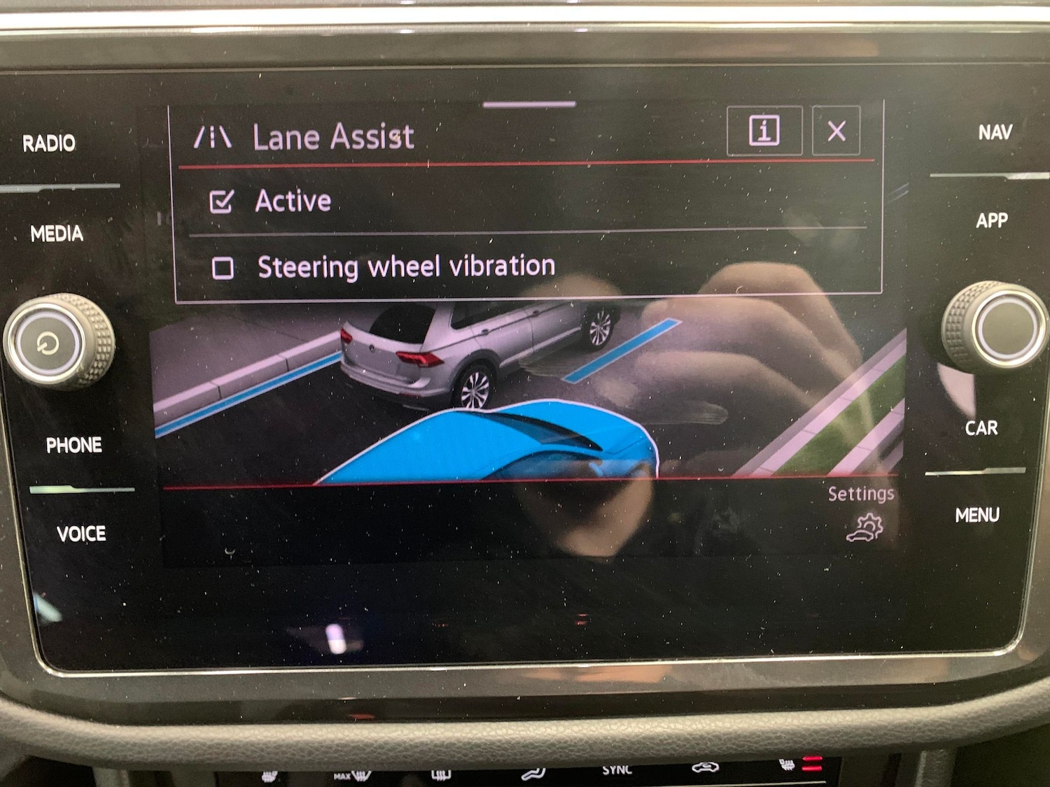 Used Volkswagen Tiguan 2021 for sale - 77225619: Photo 22