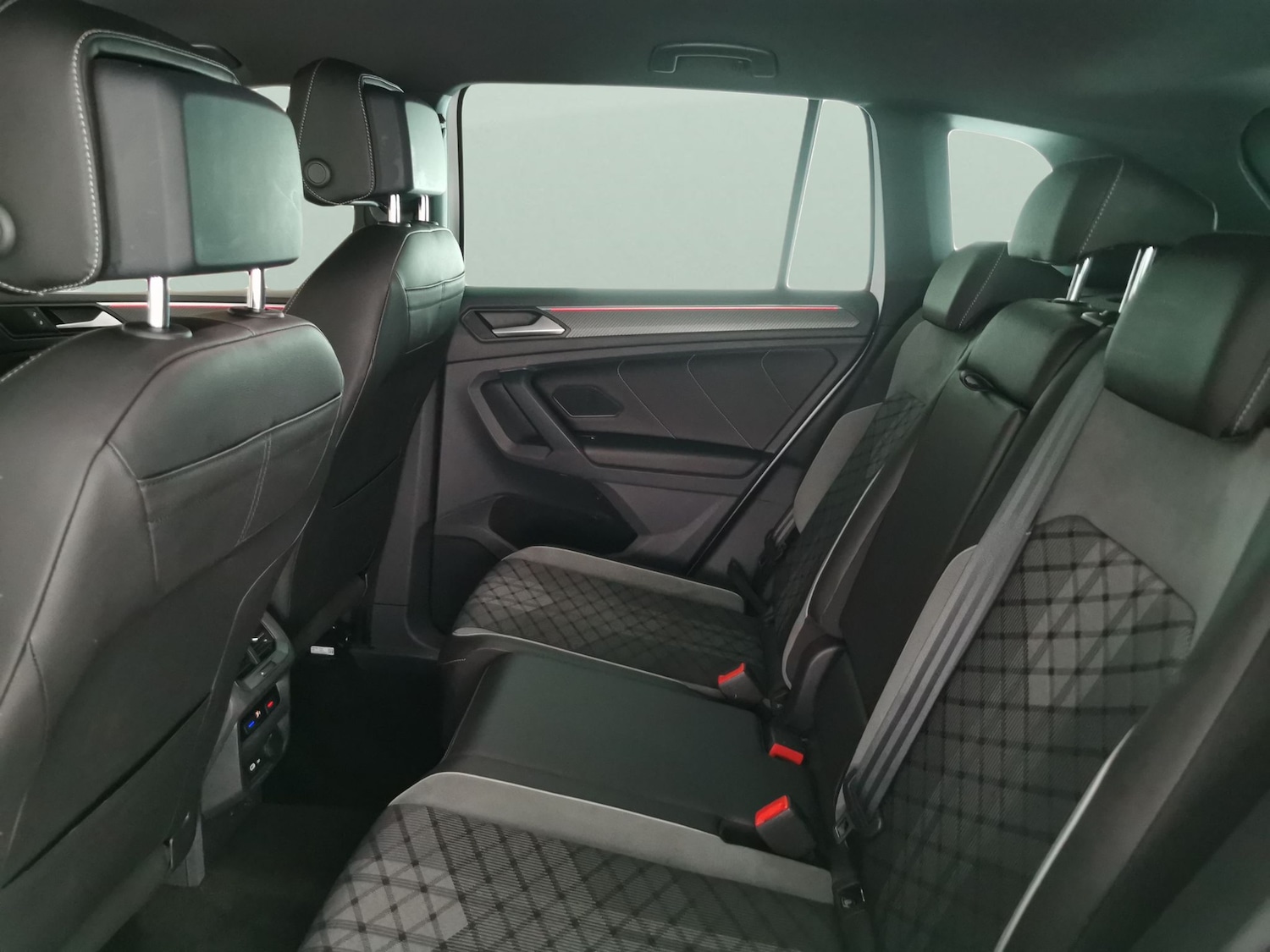 Used Volkswagen Tiguan 2021 for sale - 77225619: Photo 28