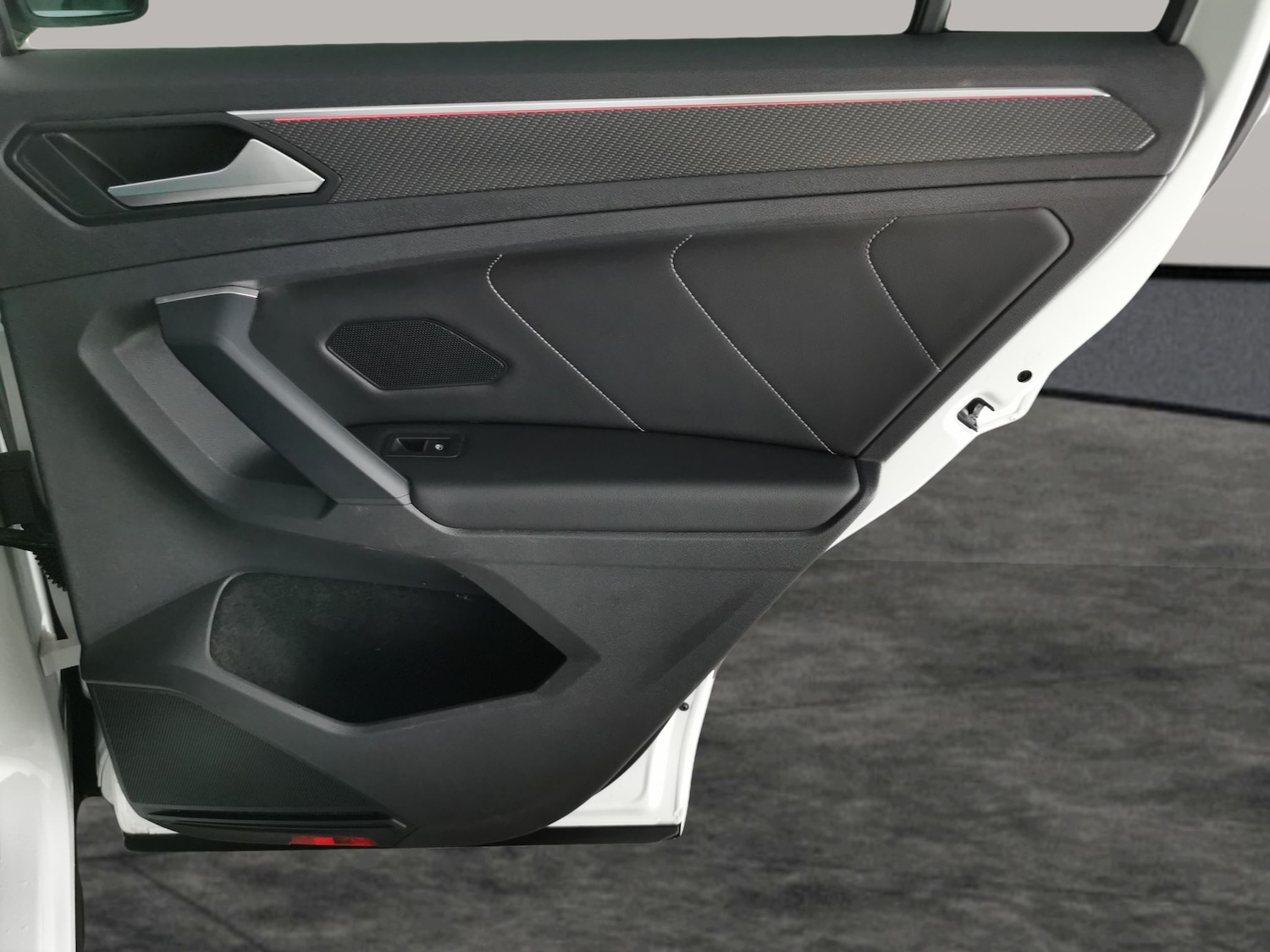 Used Volkswagen Tiguan 2021 for sale - 77225619: Photo 31