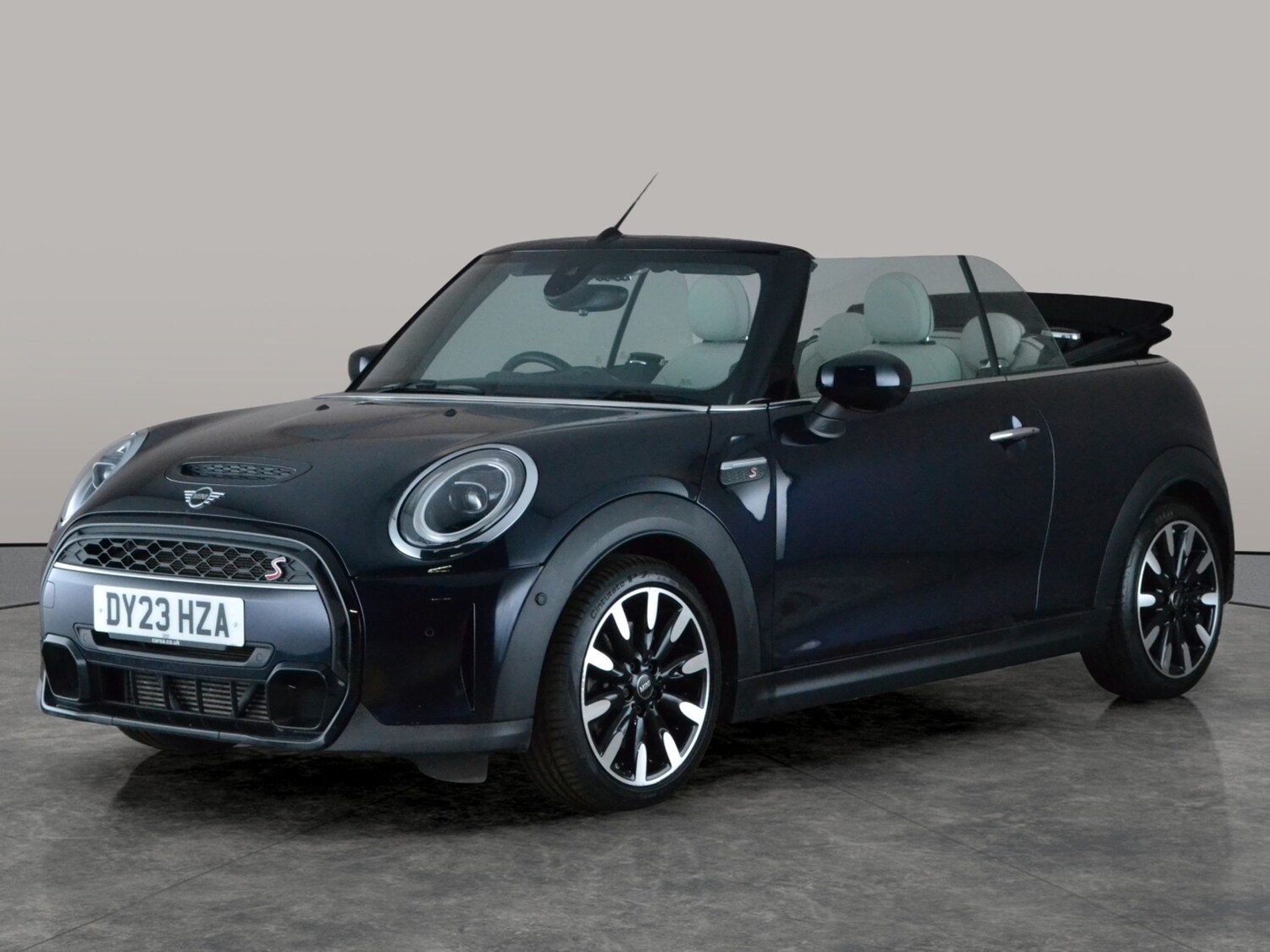 Used MINI Convertible 2023 for sale - 78137453: Photo 13