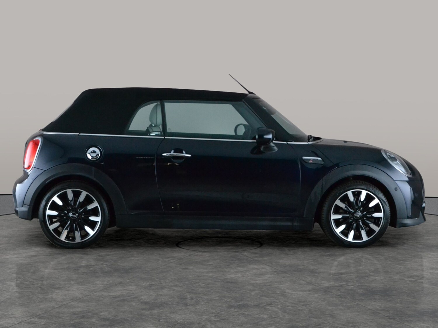 Used MINI Convertible 2023 for sale - 78137453: Photo 8