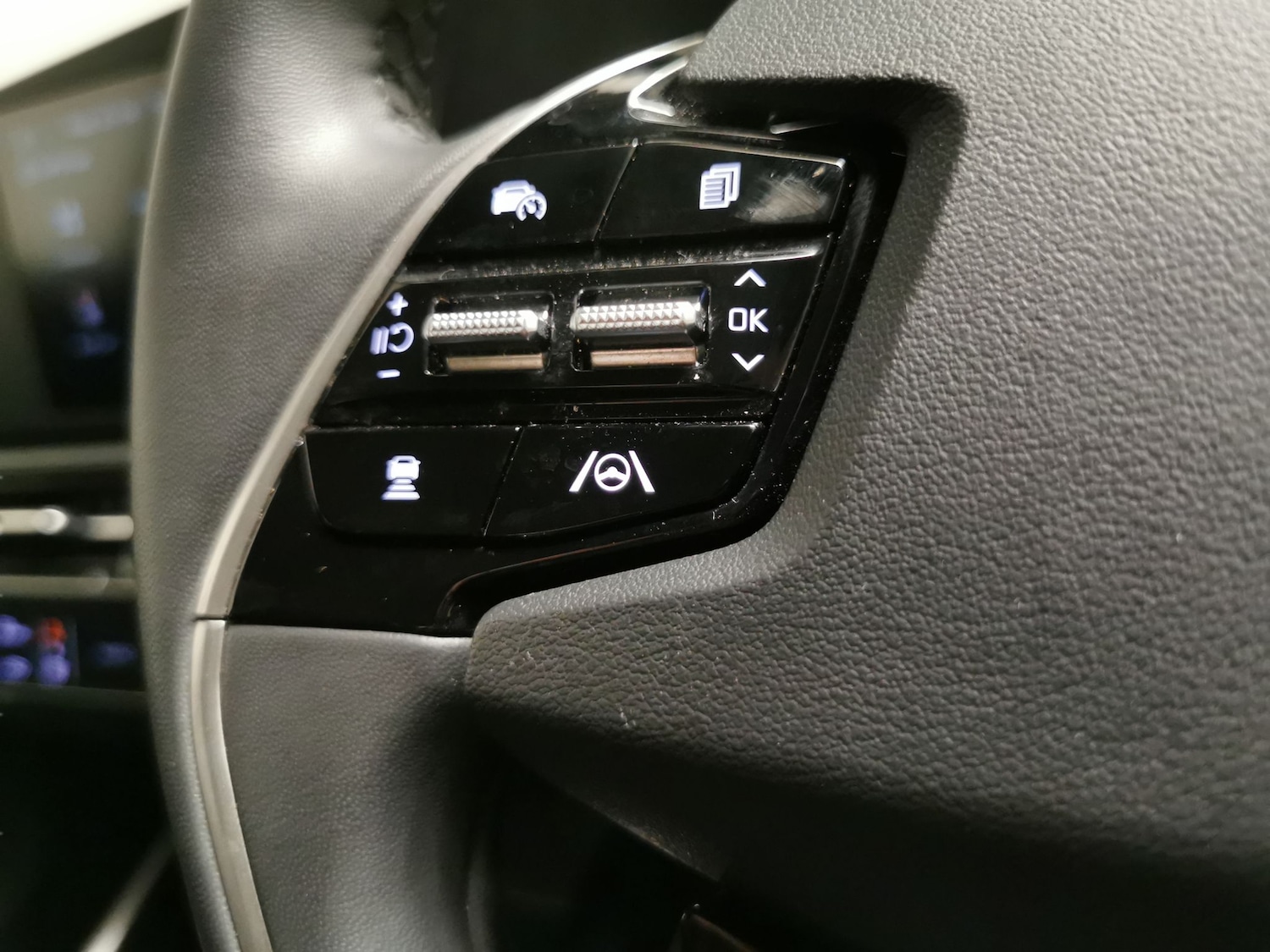 Used Kia Niro 2023 for sale - 78107794: Photo 18