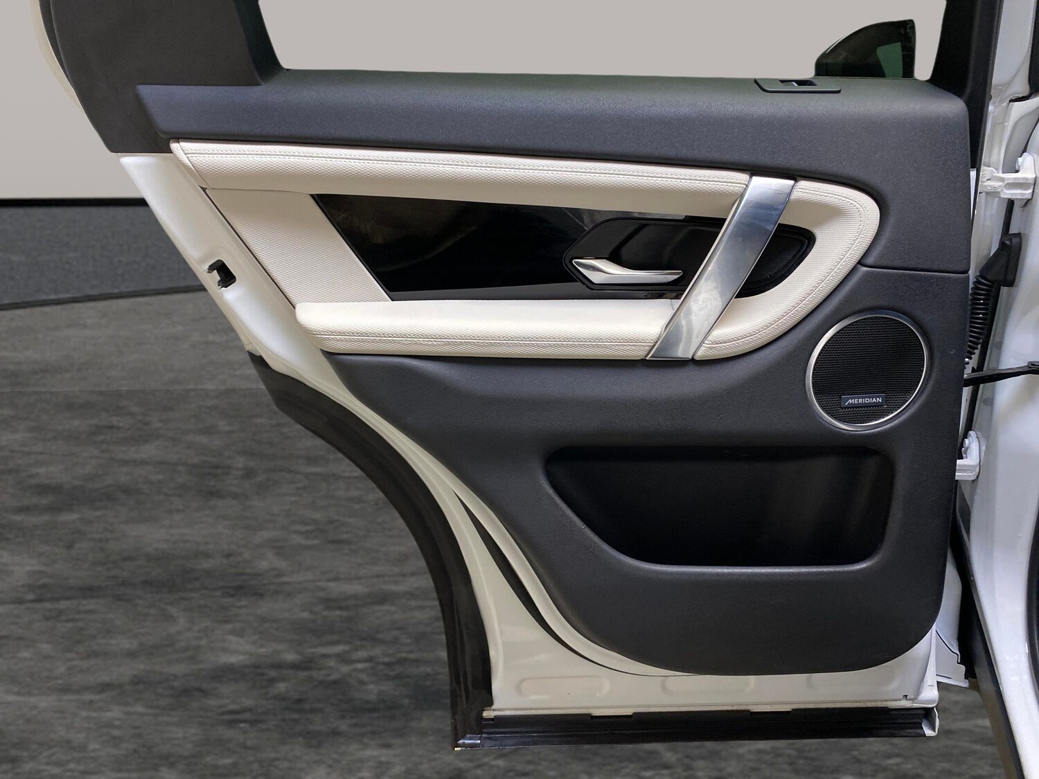 Used Land Rover Discovery Sport 2023 for sale - 78122651: Photo 27