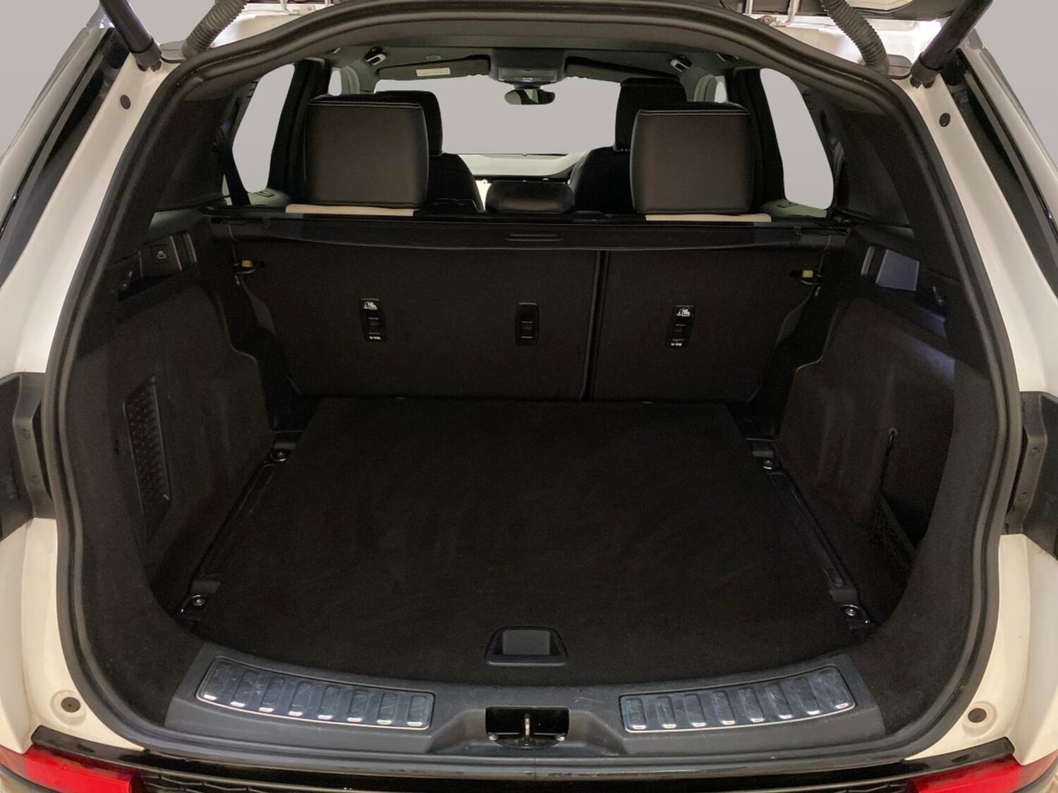 Used Land Rover Discovery Sport 2023 for sale - 78122651: Photo 33