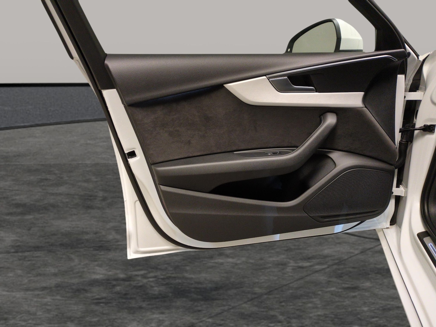 Used Audi A4 2019 for sale - 77897289: Photo 27