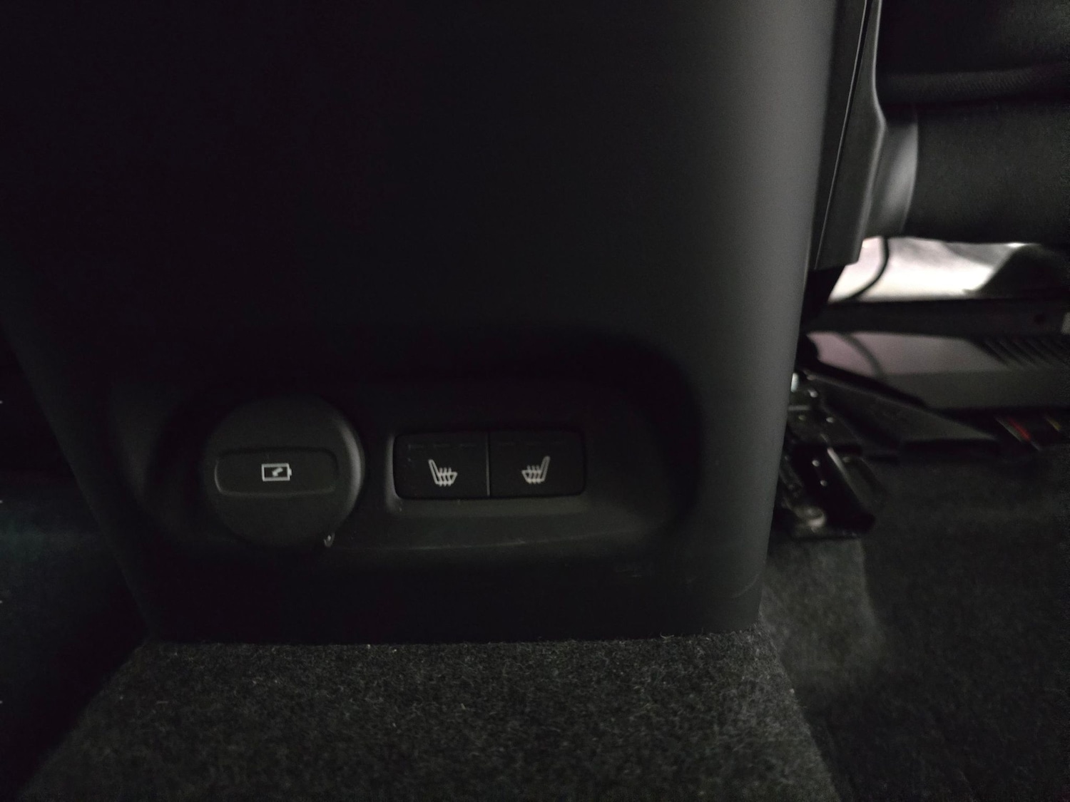 Used Volvo XC40 2024 for sale - 76908314: Photo 12