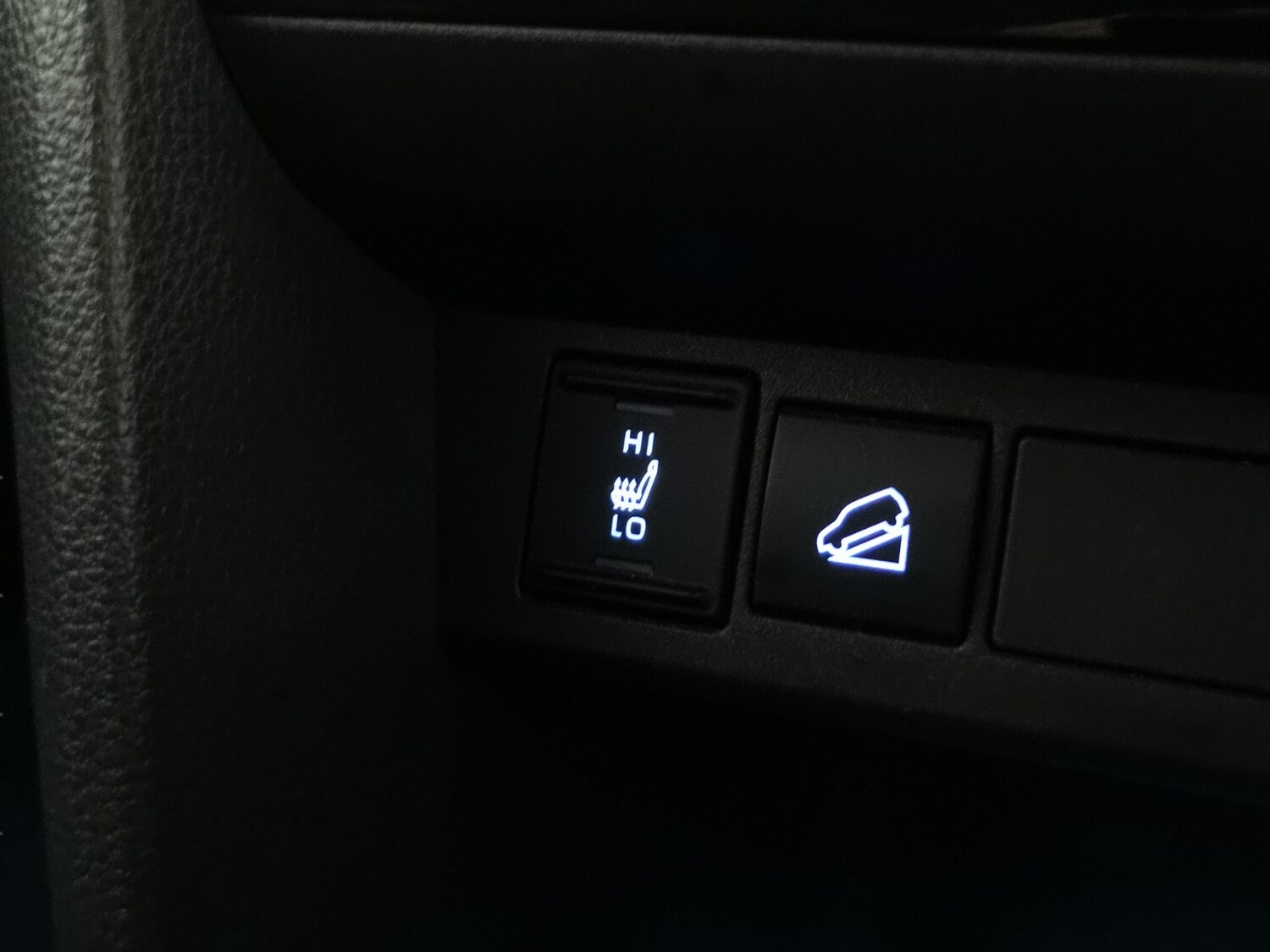 Used Toyota Yaris Cross 2022 for sale - 77404303: Photo 20