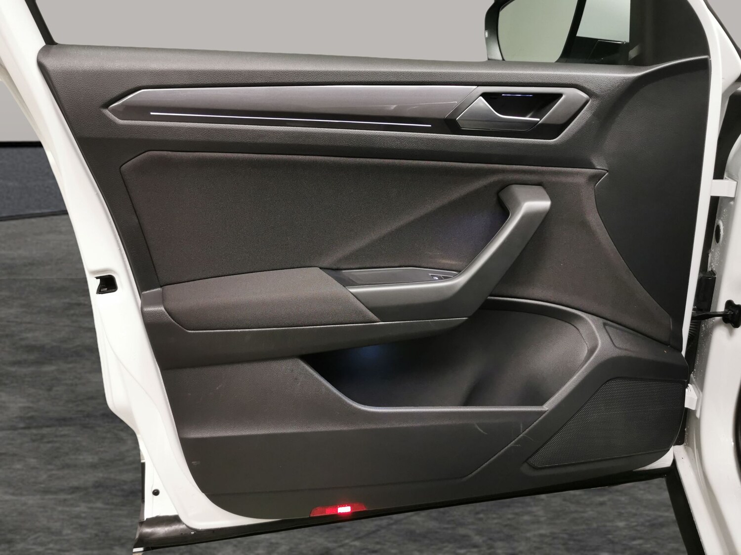 Used Volkswagen T-Roc 2021 for sale - 77917020: Photo 29