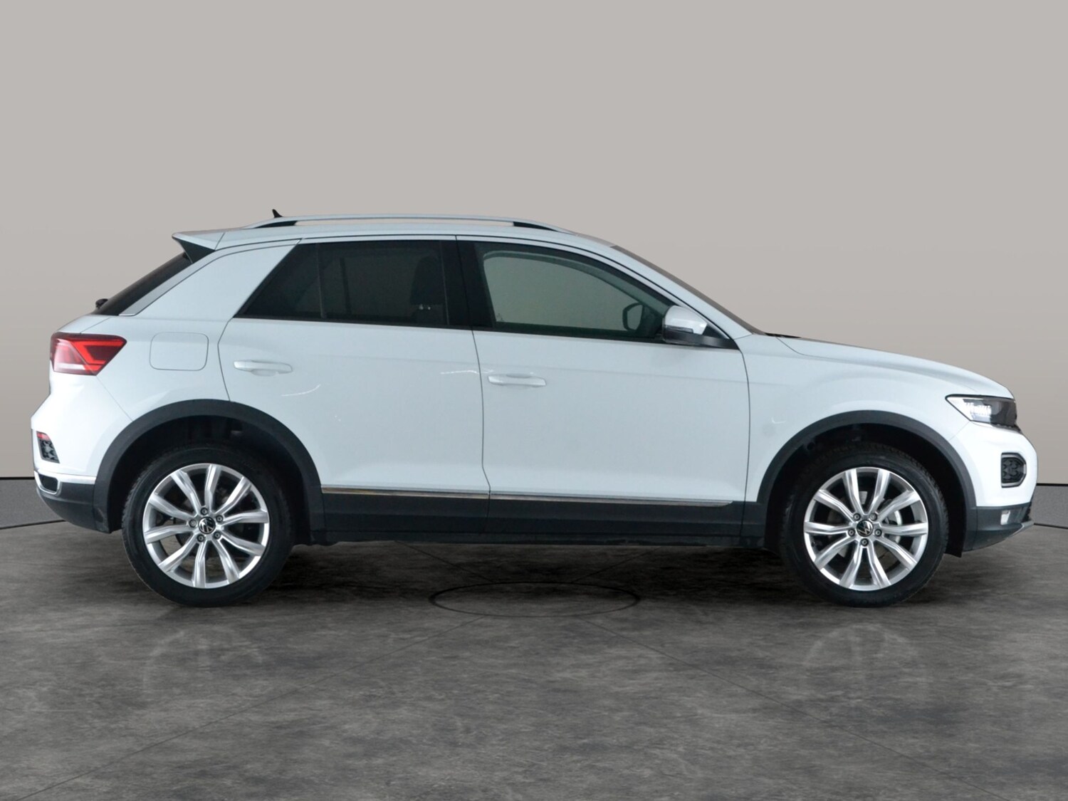 Used Volkswagen T-Roc 2021 for sale - 77917020: Photo 9