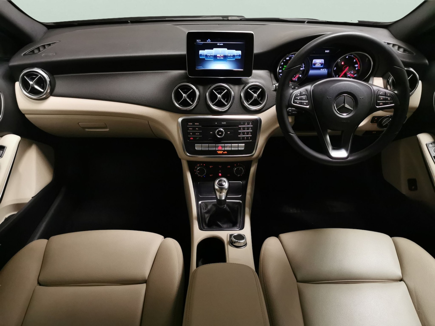 Used Mercedes-Benz GLA 2017 for sale - 78218611: Photo 8