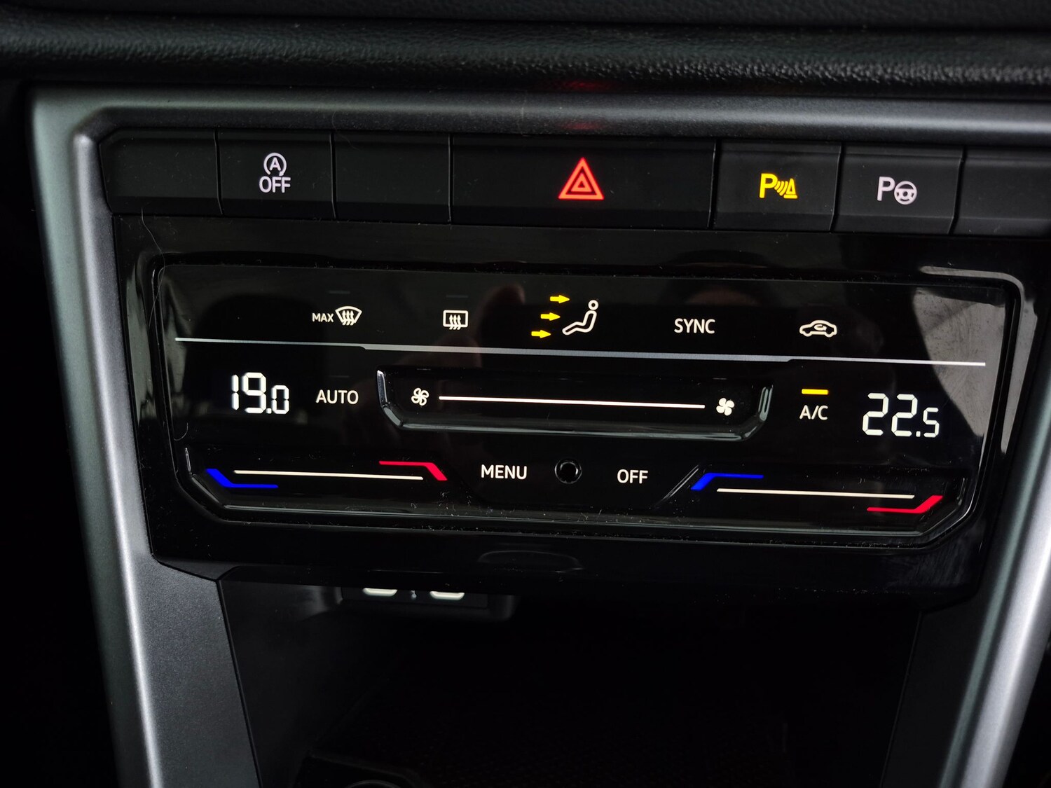 Used Volkswagen T-Roc 2023 for sale - 77827124: Photo 17