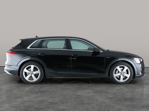 Used Audi e-tron 2022 for sale - 76244979: Photo 13