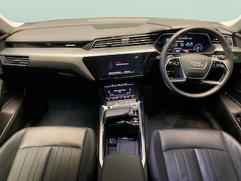 Used Audi e-tron 2022 for sale - 76244979: Photo 4