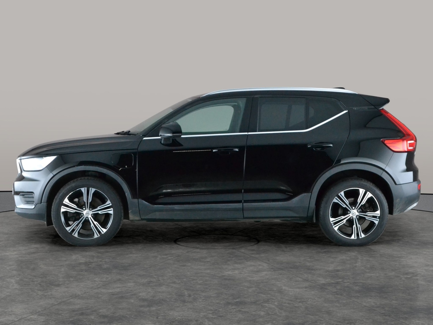 Used Volvo XC40 2021 for sale - 77043630: Photo 14