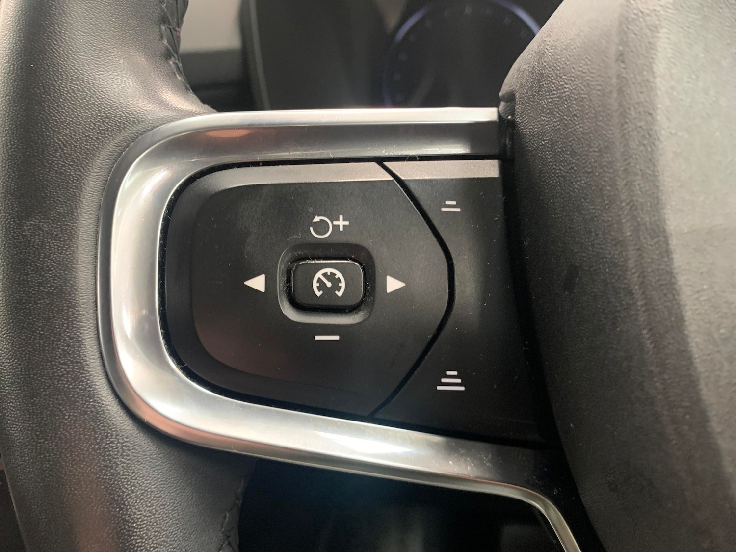 Used Volvo XC40 2021 for sale - 77043630: Photo 20