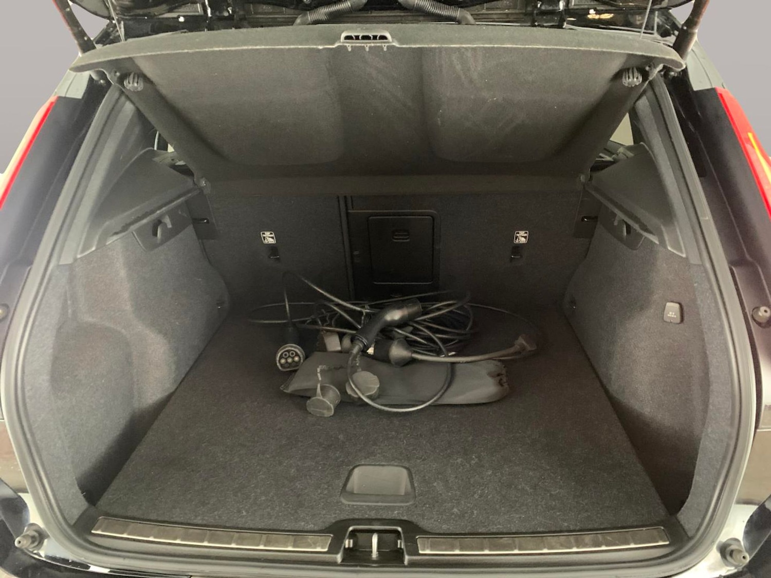 Used Volvo XC40 2021 for sale - 77043630: Photo 32