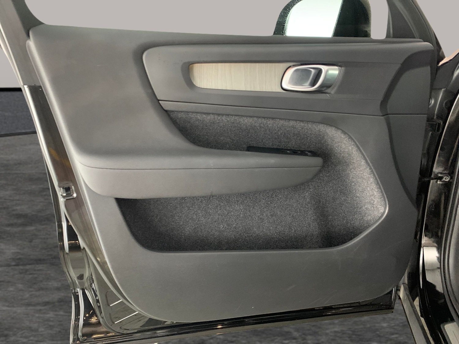 Used Volvo XC40 2021 for sale - 77043630: Photo 33