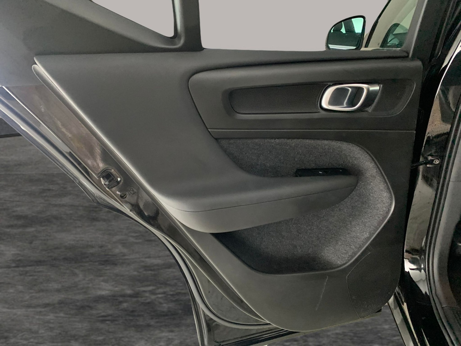 Used Volvo XC40 2021 for sale - 77043630: Photo 34