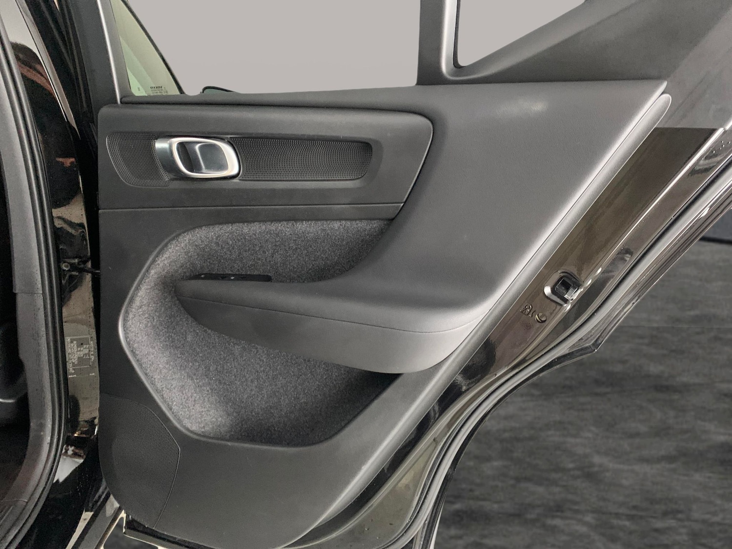 Used Volvo XC40 2021 for sale - 77043630: Photo 35