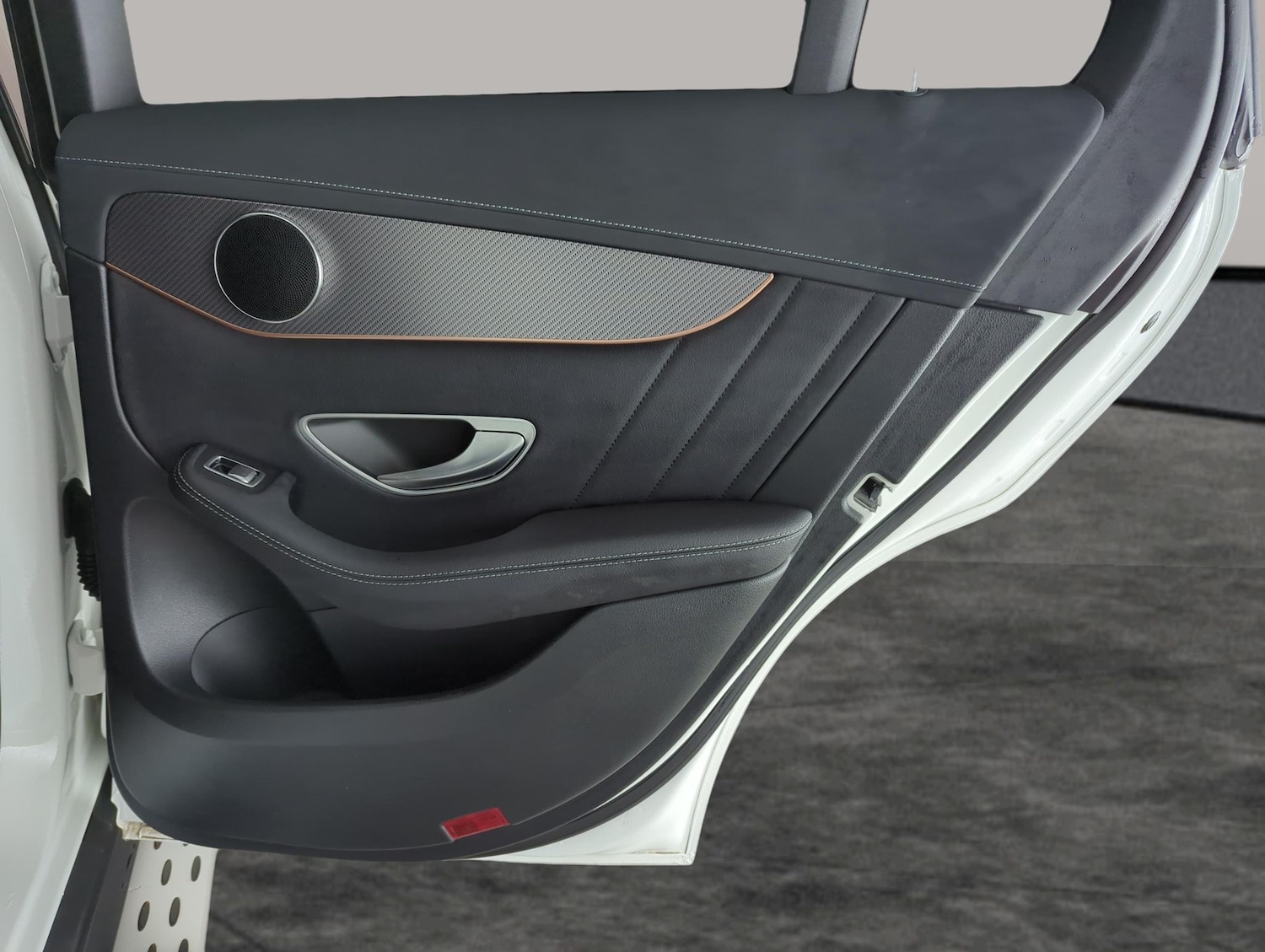 Used Mercedes-Benz EQC 2022 for sale - 77298032: Photo 32