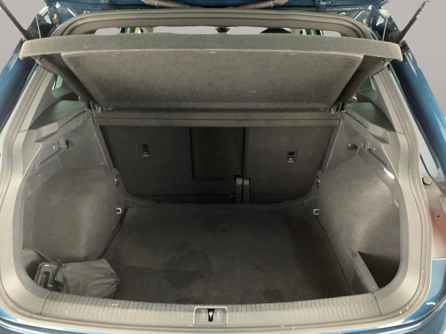 Used Volkswagen Tiguan 2022 for sale - 77240549: Photo 27