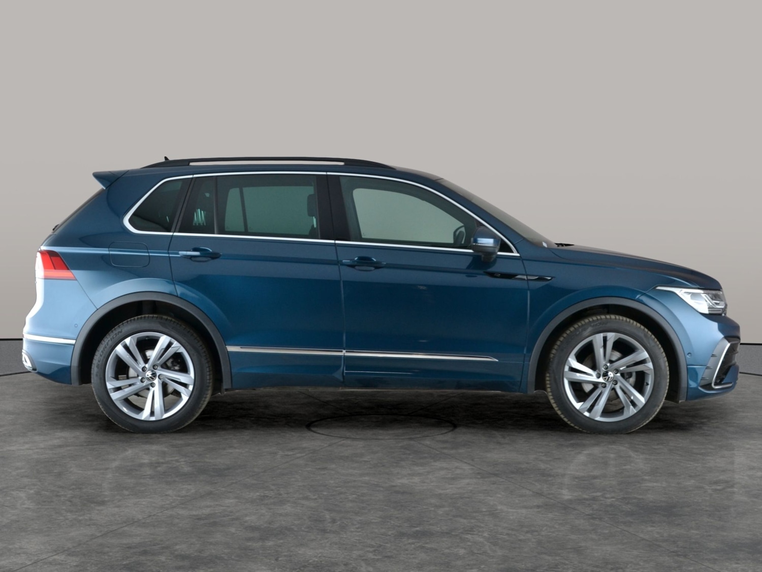 Used Volkswagen Tiguan 2022 for sale - 77240549: Photo 8