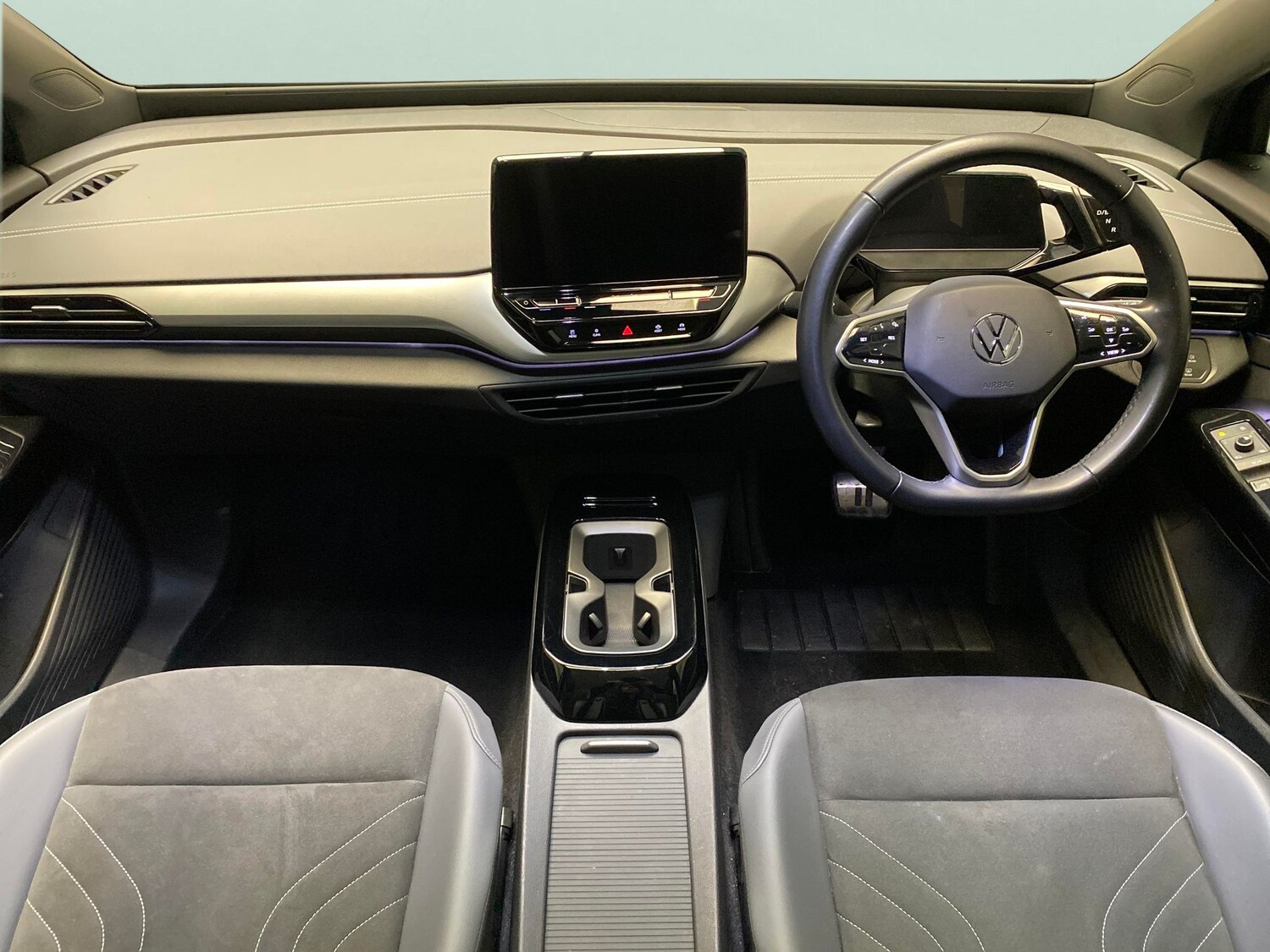 Used Volkswagen ID.4 2023 for sale - 77897344: Photo 6