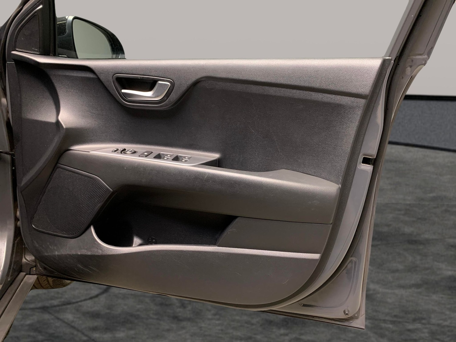 Used Kia Stonic 2022 for sale - 76919484: Photo 30