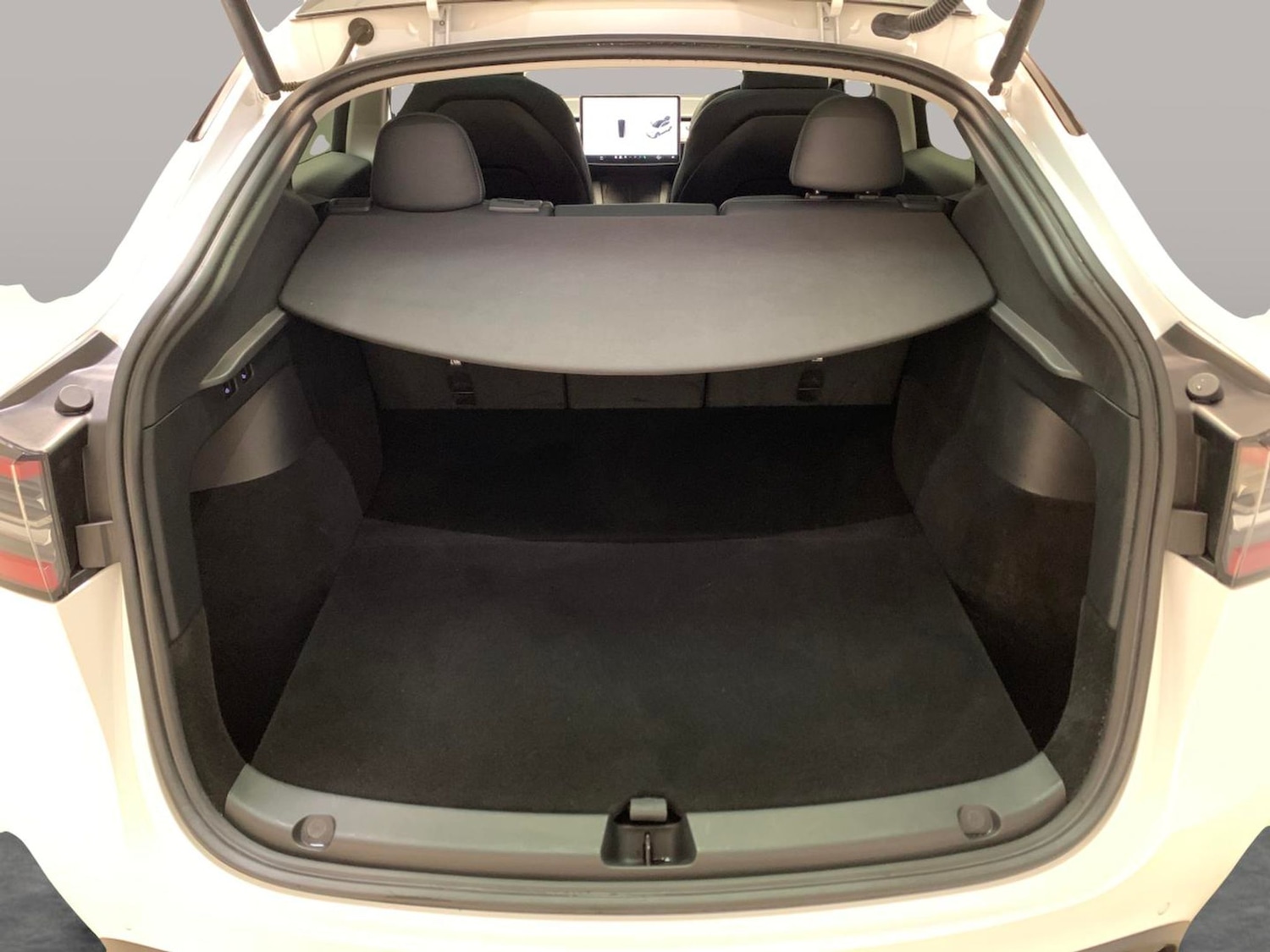 Used Tesla Model Y 2022 for sale - 76171380: Photo 46