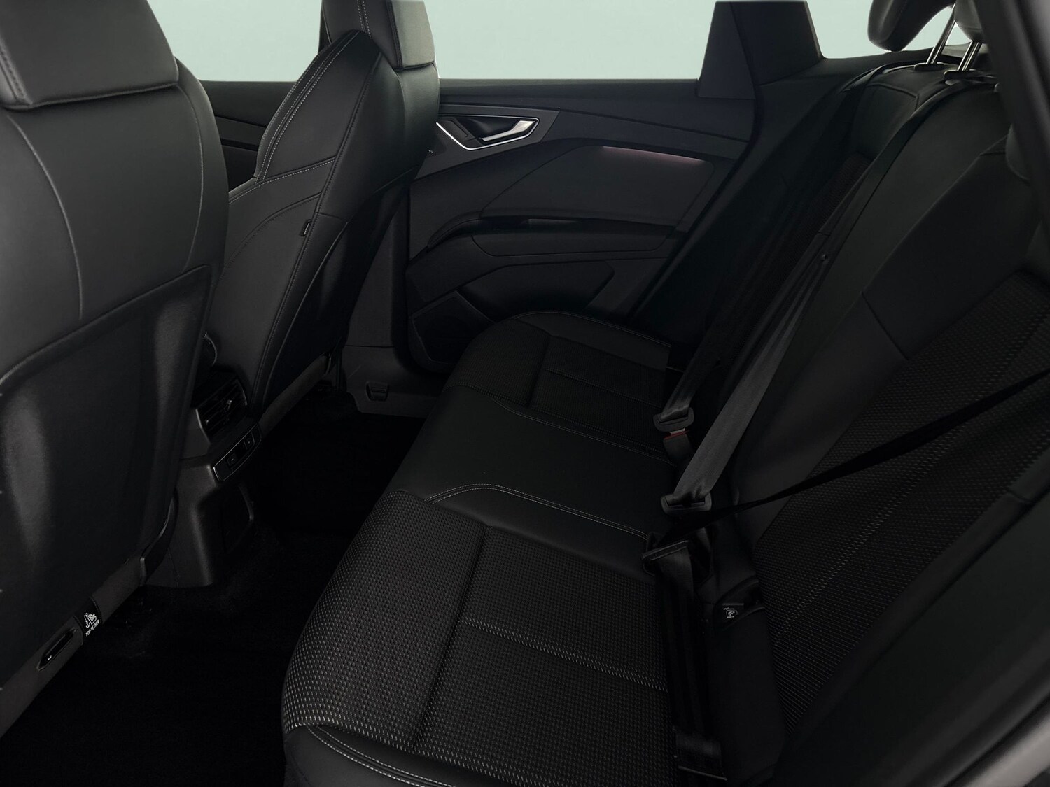 Used Audi Q4 e-tron 2022 for sale - 77660770: Photo 33