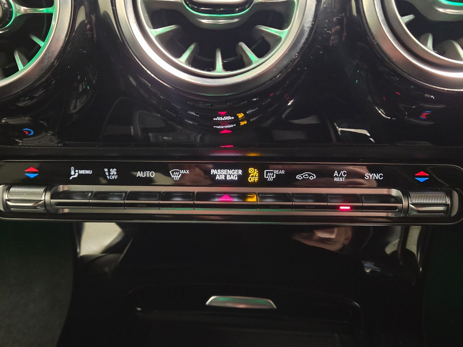 Used Mercedes-Benz CLA 2023 for sale - 77542969: Photo 18