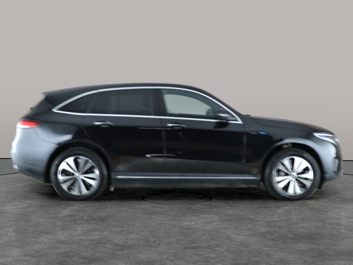 Used Mercedes-Benz EQC 2021 for sale - 76935189: Photo 10